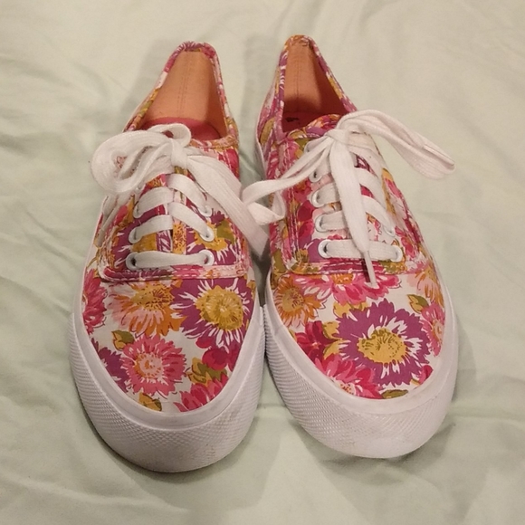 Mossimo Pink Purple Canvas Sneakers - lightly used - Picture 2 of 10